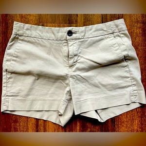 Banana Republic Womens chino shorts